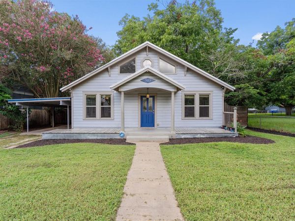 503 Short ST, Smithville, TX 78957