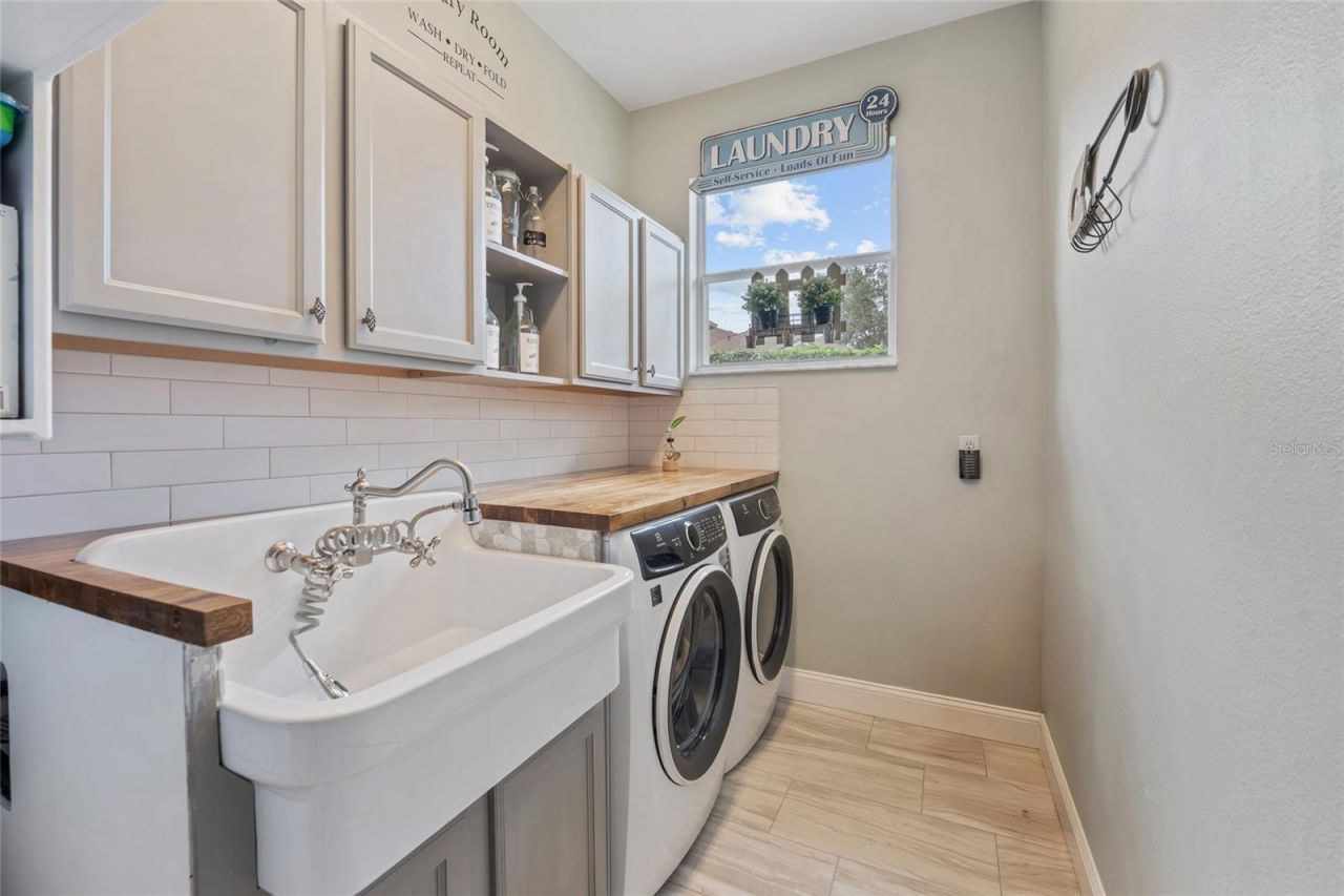 1019 Parkwood Cove Court , Gotha, FL 34734 Photo