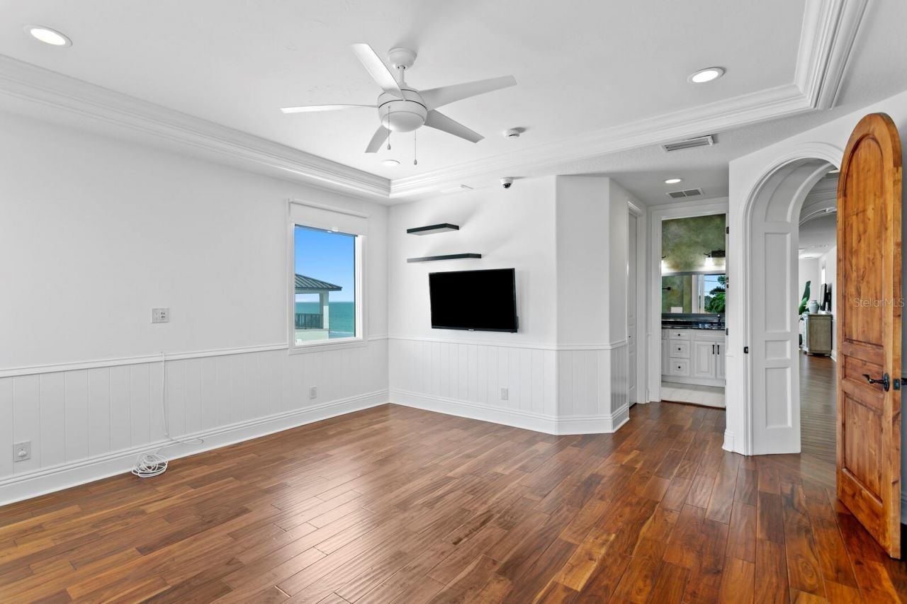 15912 Gulf Boulevard, Redington Beach, FL 33708 Photo