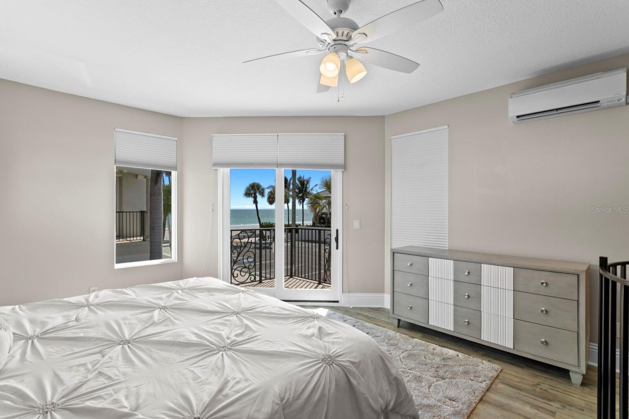 15912 Gulf Boulevard, Redington Beach, FL 33708 Photo