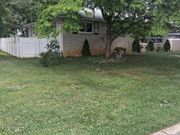 1611 S RACE STREET, ALLENTOWN, PA 18103