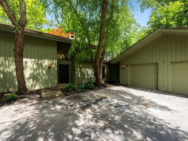 550 Russet Woods Lane , Unit 25, Aurora, OH 44202