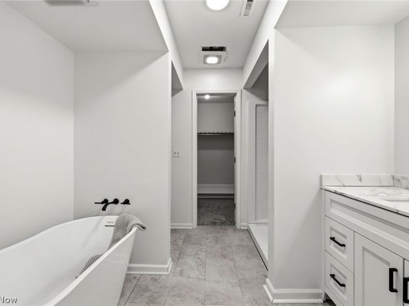 550 Russet Woods Lane, Unit 25, Aurora, OH 44202 Photo 14