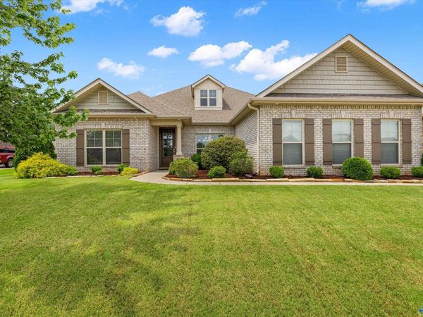 4403 Duskin Court SE, Owens Cross Roads, AL 35763