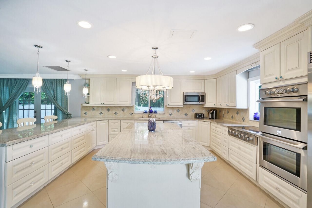 17 E Ocean Avenue, Ocean Ridge, FL 33435 Photo