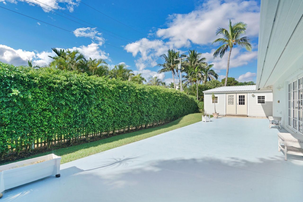 17 E Ocean Avenue, Ocean Ridge, FL 33435 Photo