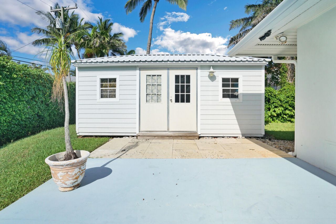 17 E Ocean Avenue, Ocean Ridge, FL 33435 Photo