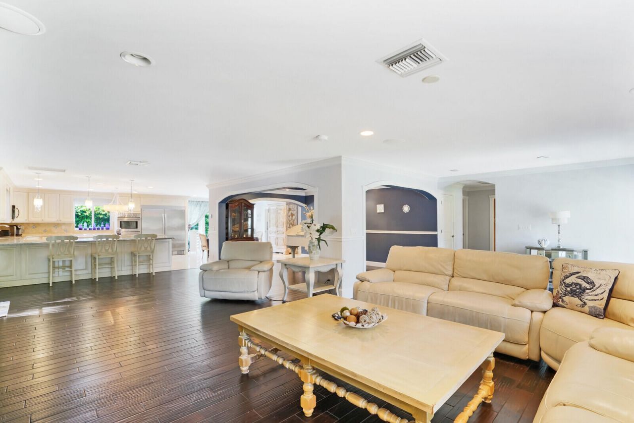 17 E Ocean Avenue, Ocean Ridge, FL 33435 Photo