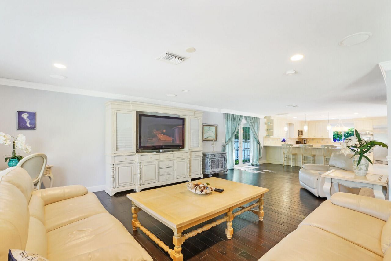 17 E Ocean Avenue, Ocean Ridge, FL 33435 Photo