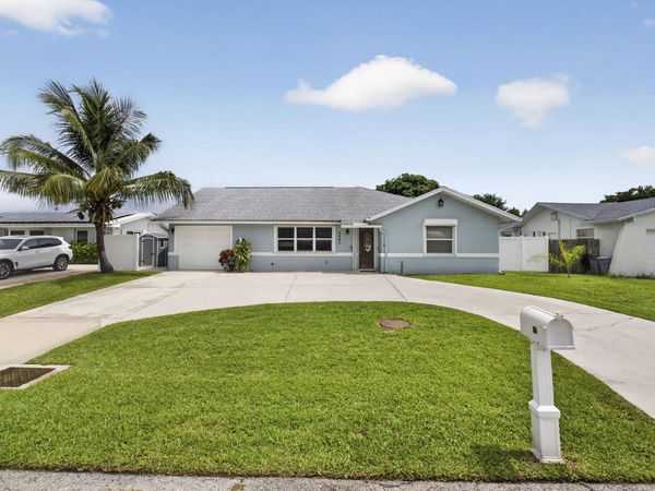 4361 Fushia Circle N, Palm Beach Gardens, FL 33410