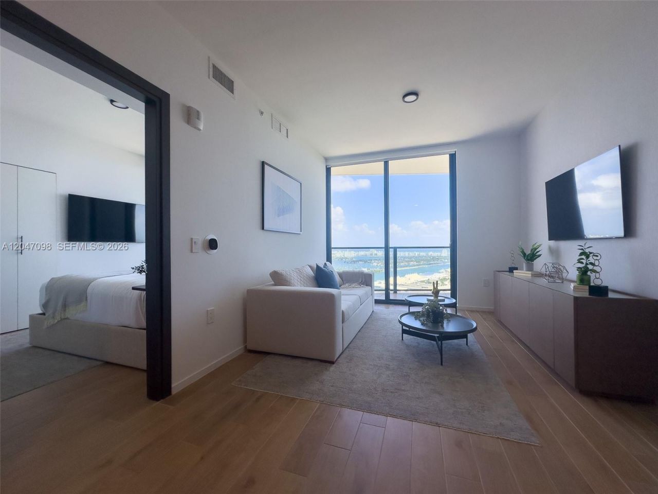 398 NE 5th St , Unit 4210, Miami, FL 33132 Photo