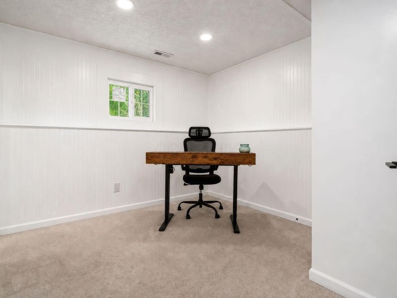 8127 Maugham Drive, Reynoldsburg, OH 43068 Photo 12