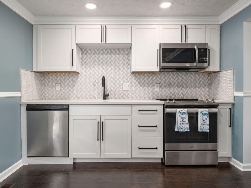 8127 Maugham Drive, Reynoldsburg, OH 43068 Photo 7