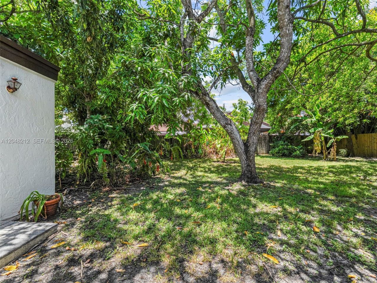 15491 SW 153rd St , Miami, FL 33187 Photo