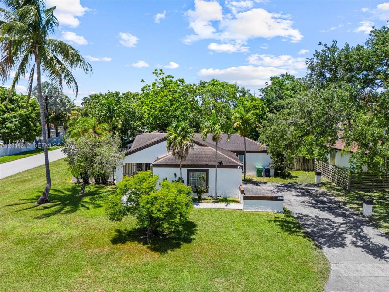 15491 SW 153rd St , Miami, FL 33187 Photo
