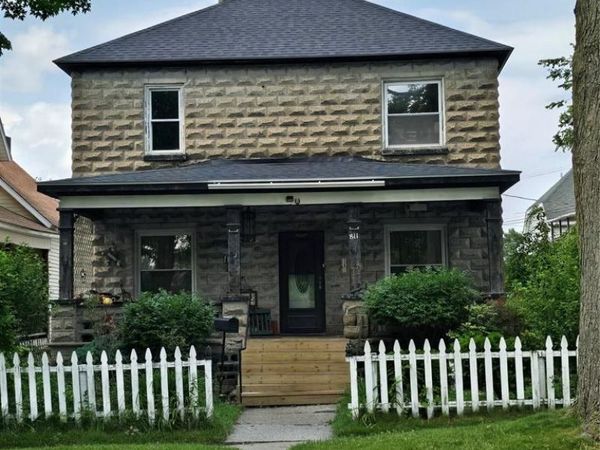 811 Howard Street, Port Huron, MI 48060