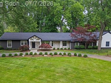 5671 Shadow Lane, Bloomfield Hills, MI 48302