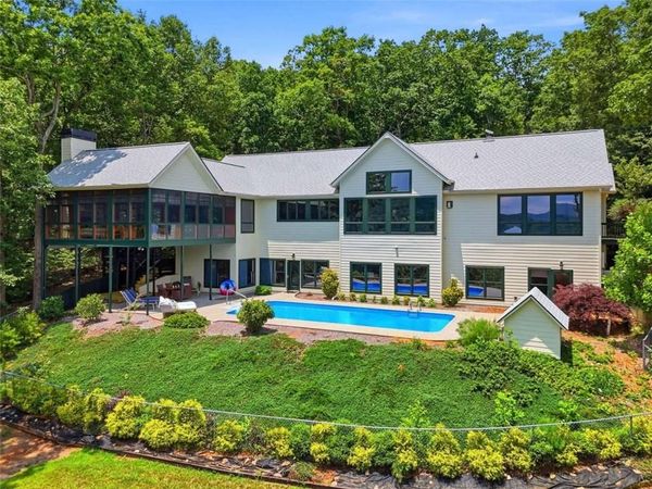 714 Clearview Drive , Talking Rock, GA 30175