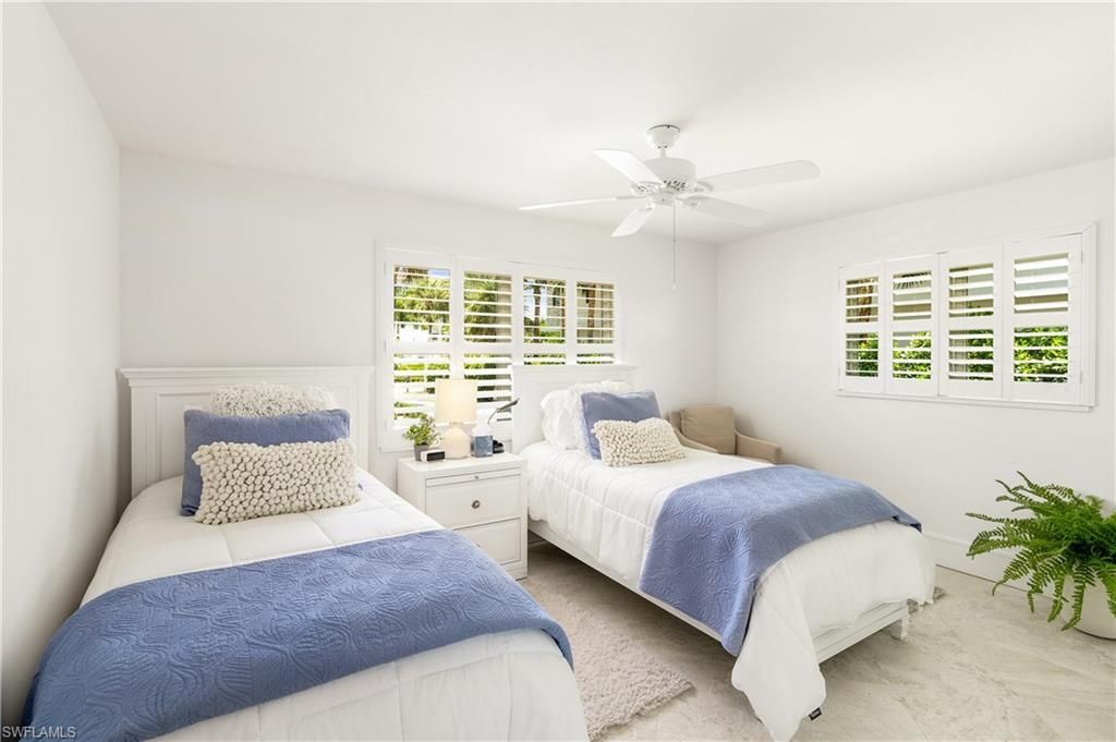10173 Gulf Shore Dr, Naples, FL 34108 Photo