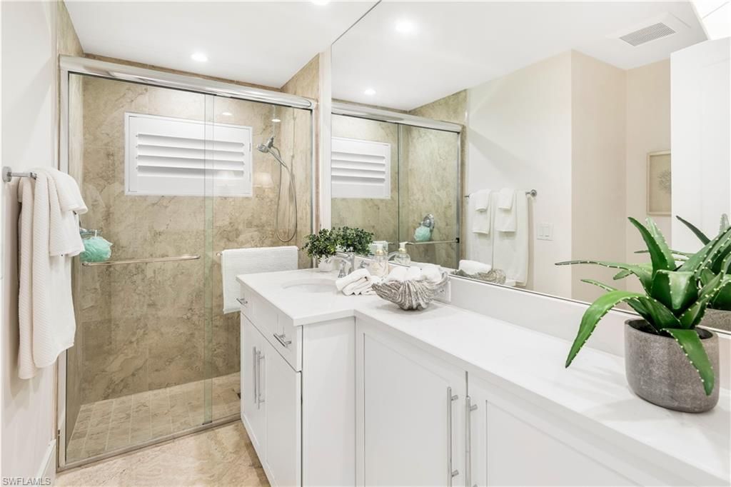 10173 Gulf Shore Dr, Naples, FL 34108 Photo