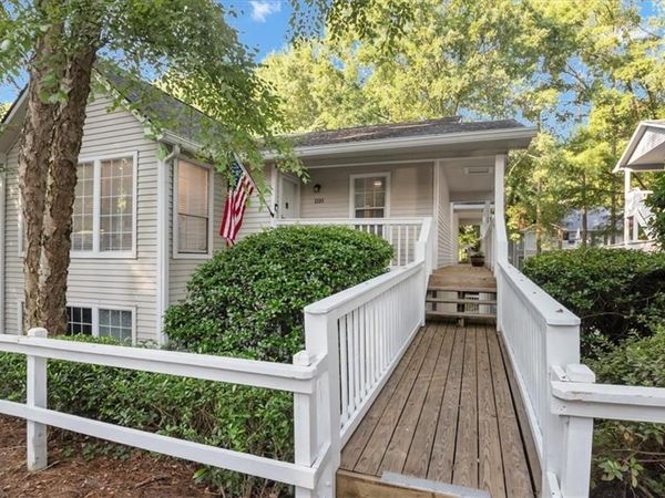 1110 Gettysburg Place, Atlanta, GA 30350