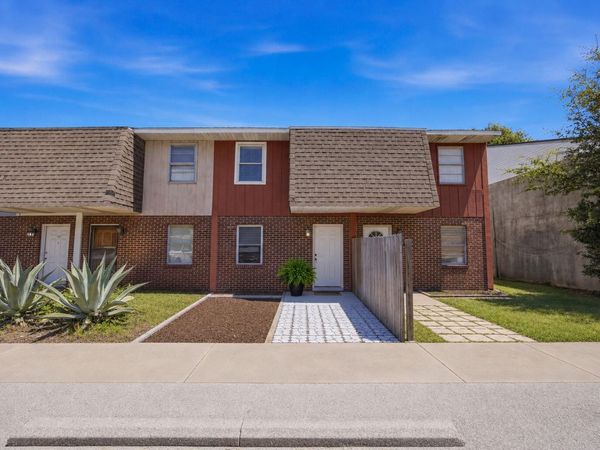 145 4th Avenue, Unit C2, Shalimar, FL 32579