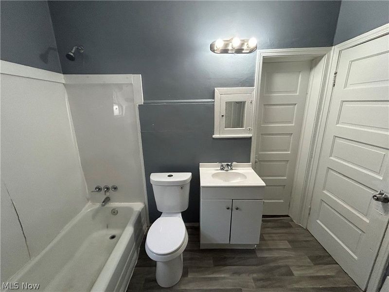 8910 Harris Avenue, Cleveland, OH 44104 Photo 22