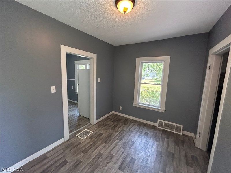 8910 Harris Avenue, Cleveland, OH 44104 Photo 27