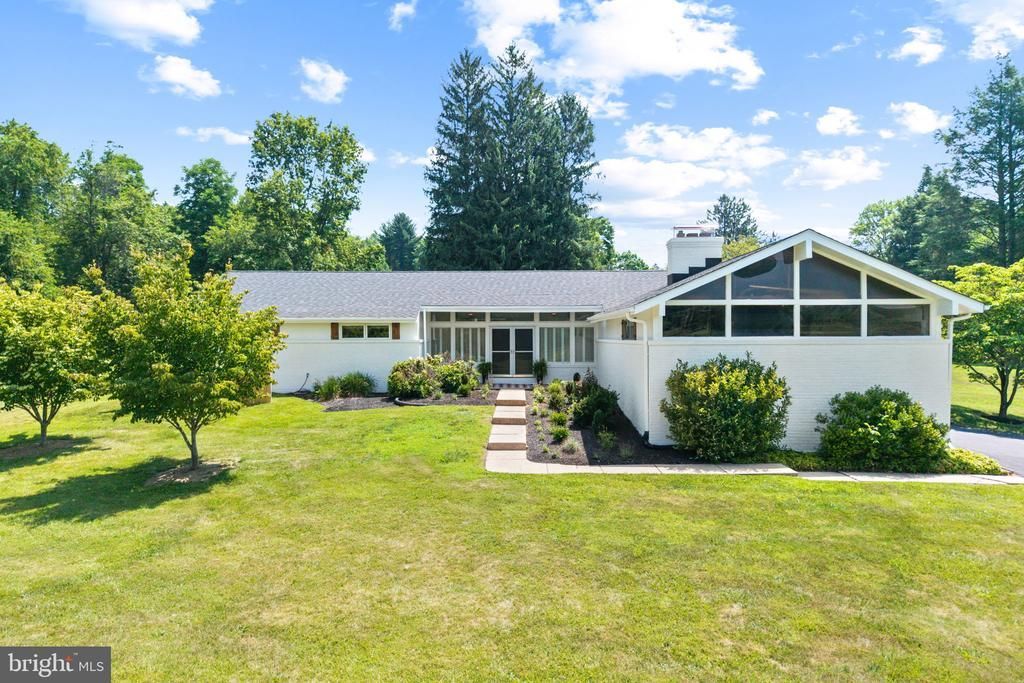 441 BURNT MILL ROAD, CHADDS FORD, PA 19317