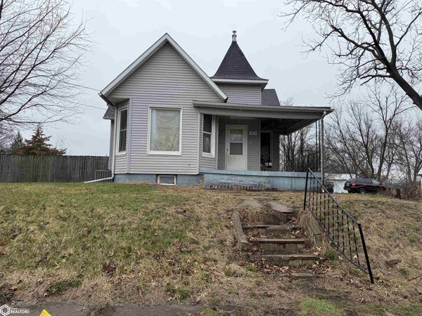 1810 Drake Avenue, Centerville, IA 52544