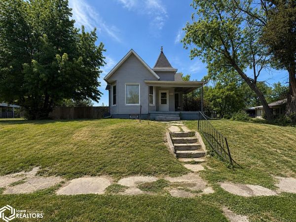 1810 Drake Avenue, Centerville, IA 52544