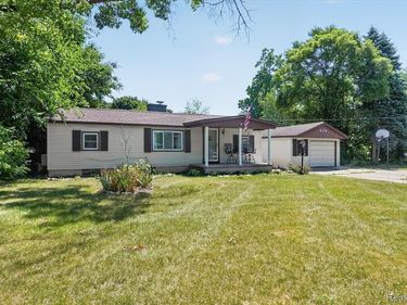 508 Deland Road, Flushing, MI 48433