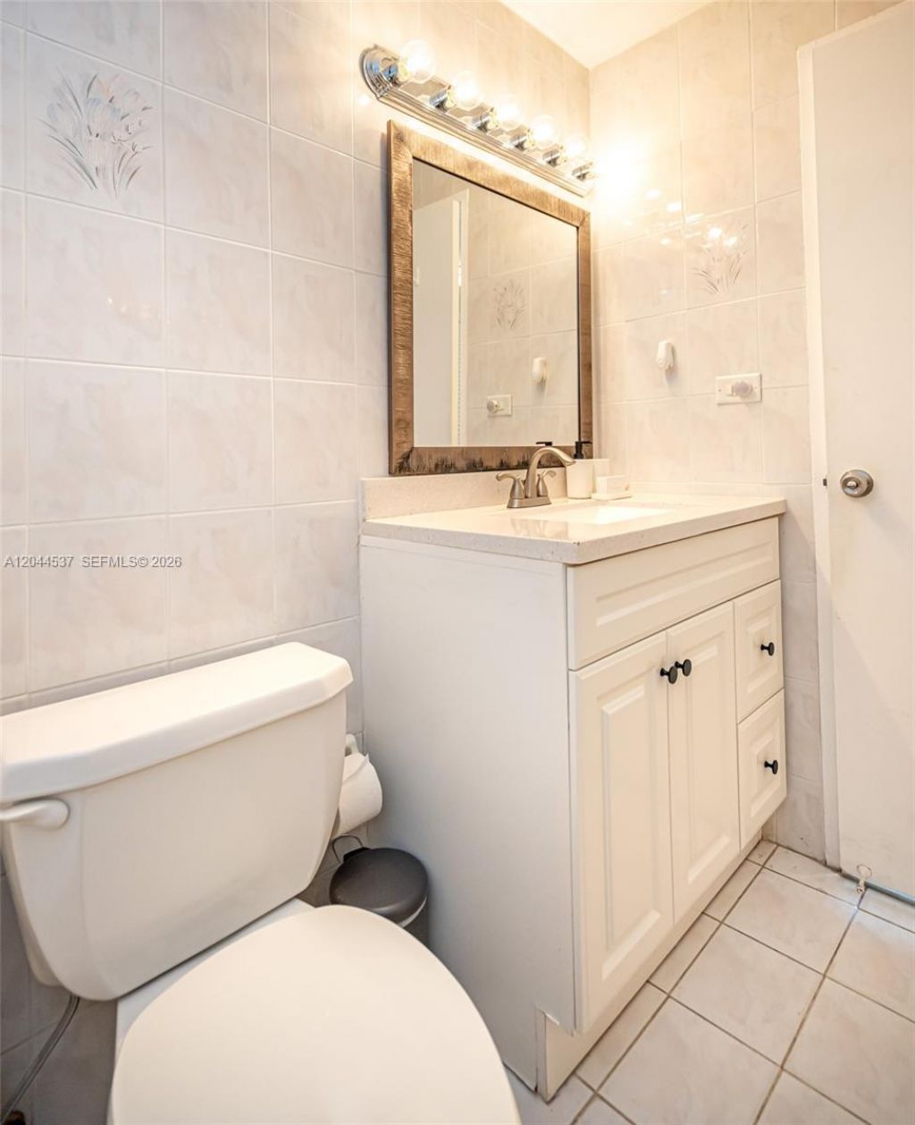 5601 Collins Ave , Unit 1517, Miami Beach, FL 33140 Photo