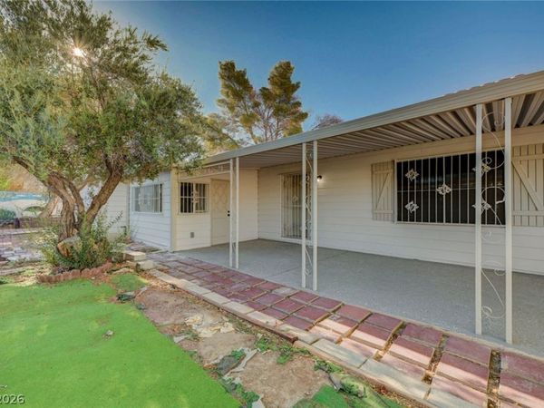 293 Sir William Way, Las Vegas, NV 89110