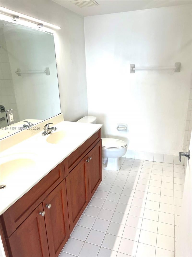 36 NW 6th Ave , Unit TS-1, Miami, FL 33128 Photo