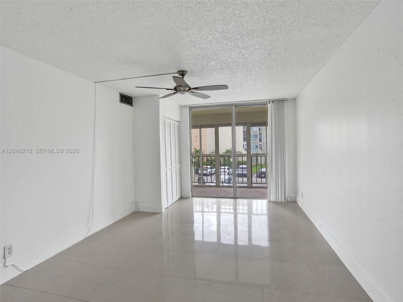 801 Three Islands Blvd, Unit 218, Hallandale Beach, FL 33009 Photo
