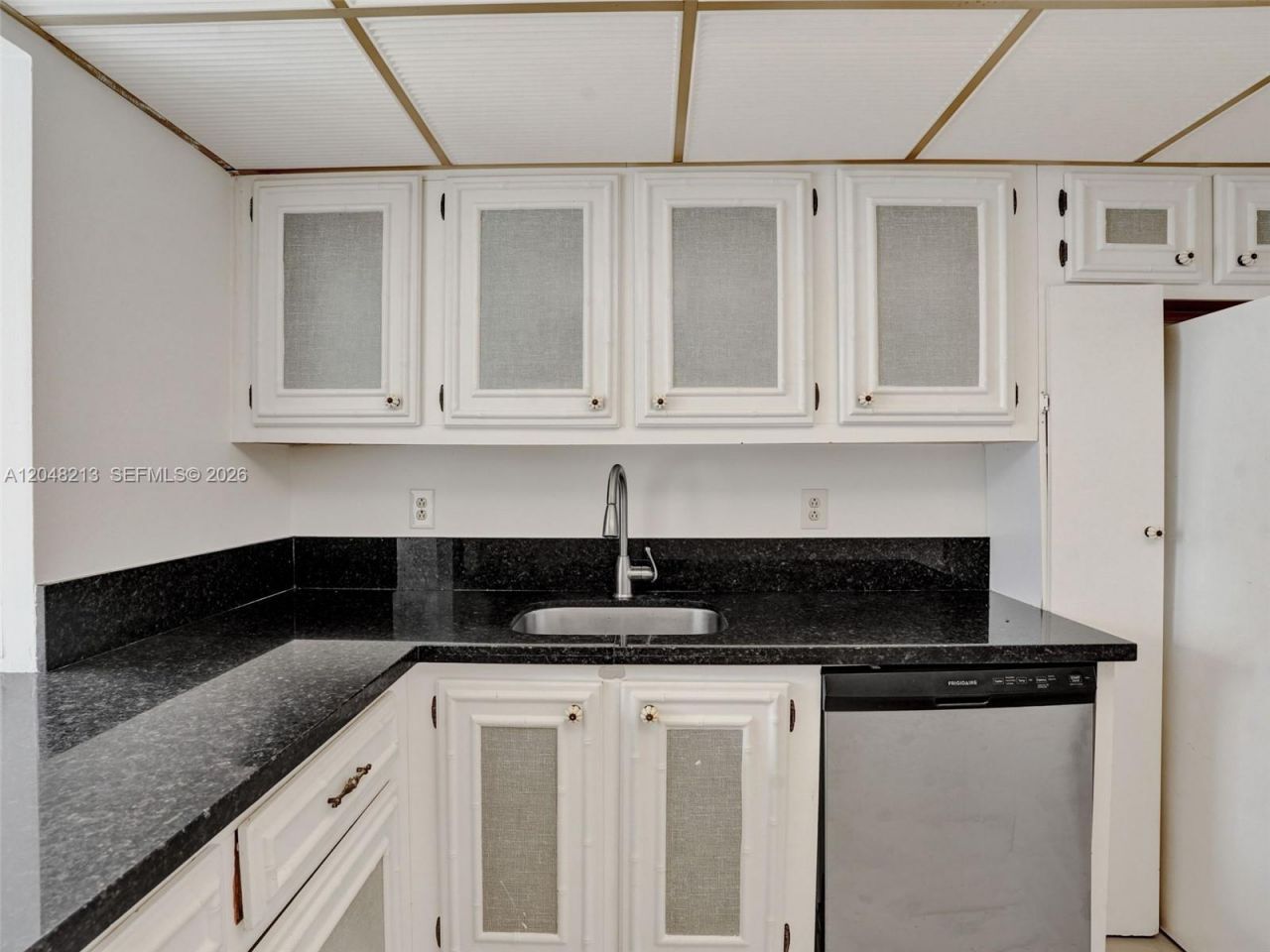 801 Three Islands Blvd, Unit 218, Hallandale Beach, FL 33009 Photo