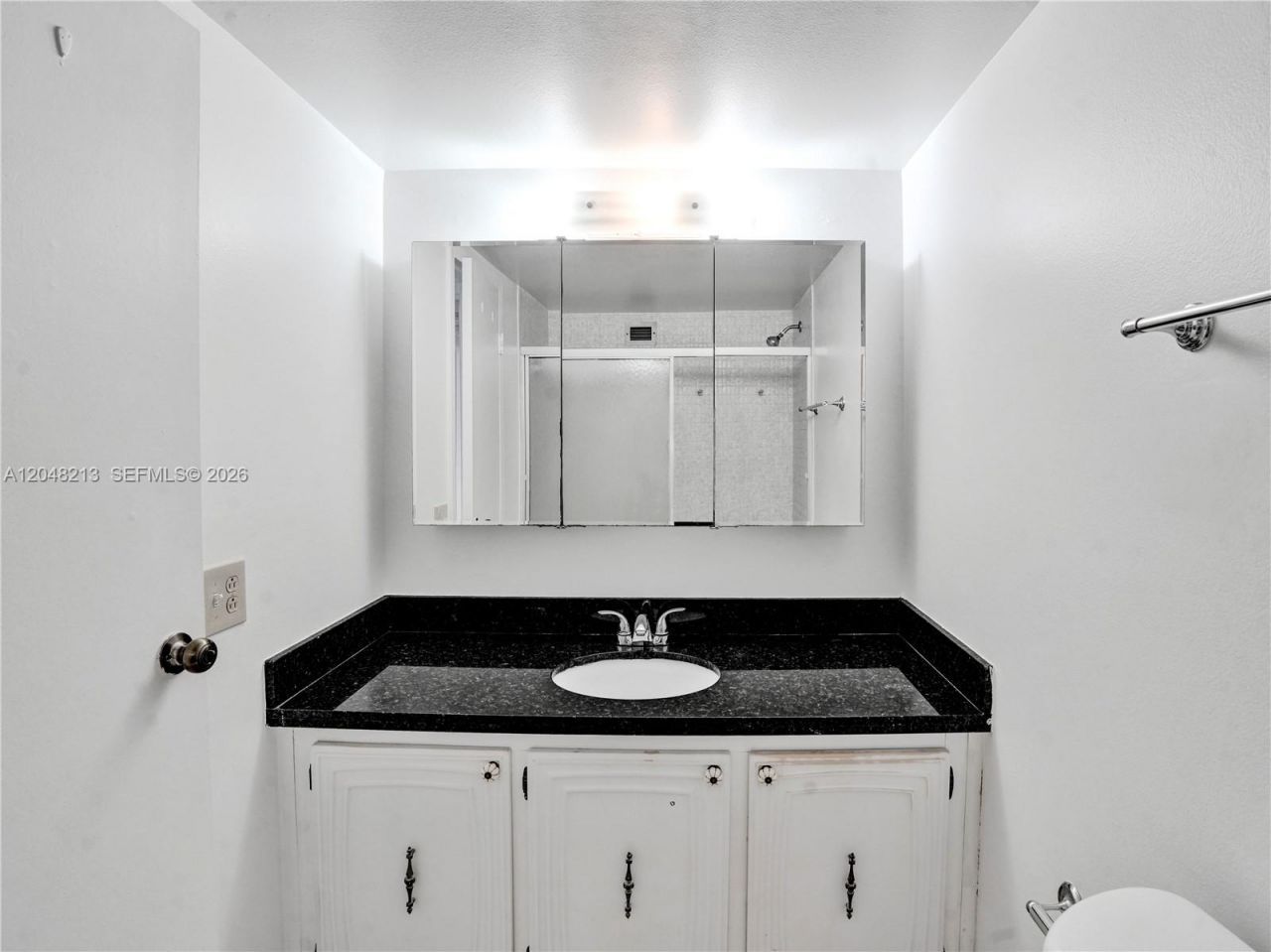 801 Three Islands Blvd, Unit 218, Hallandale Beach, FL 33009 Photo