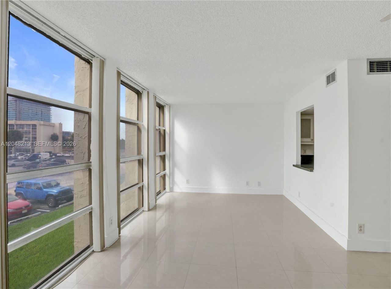 801 Three Islands Blvd, Unit 218, Hallandale Beach, FL 33009 Photo