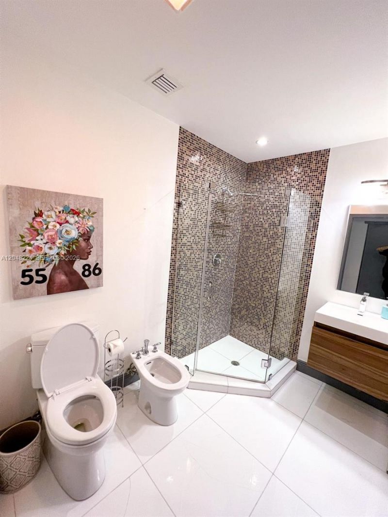 Please Call For Address, North Miami, FL 33181 Photo