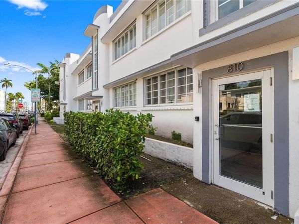 810 7th St , Unit 205, Miami Beach, FL 33139