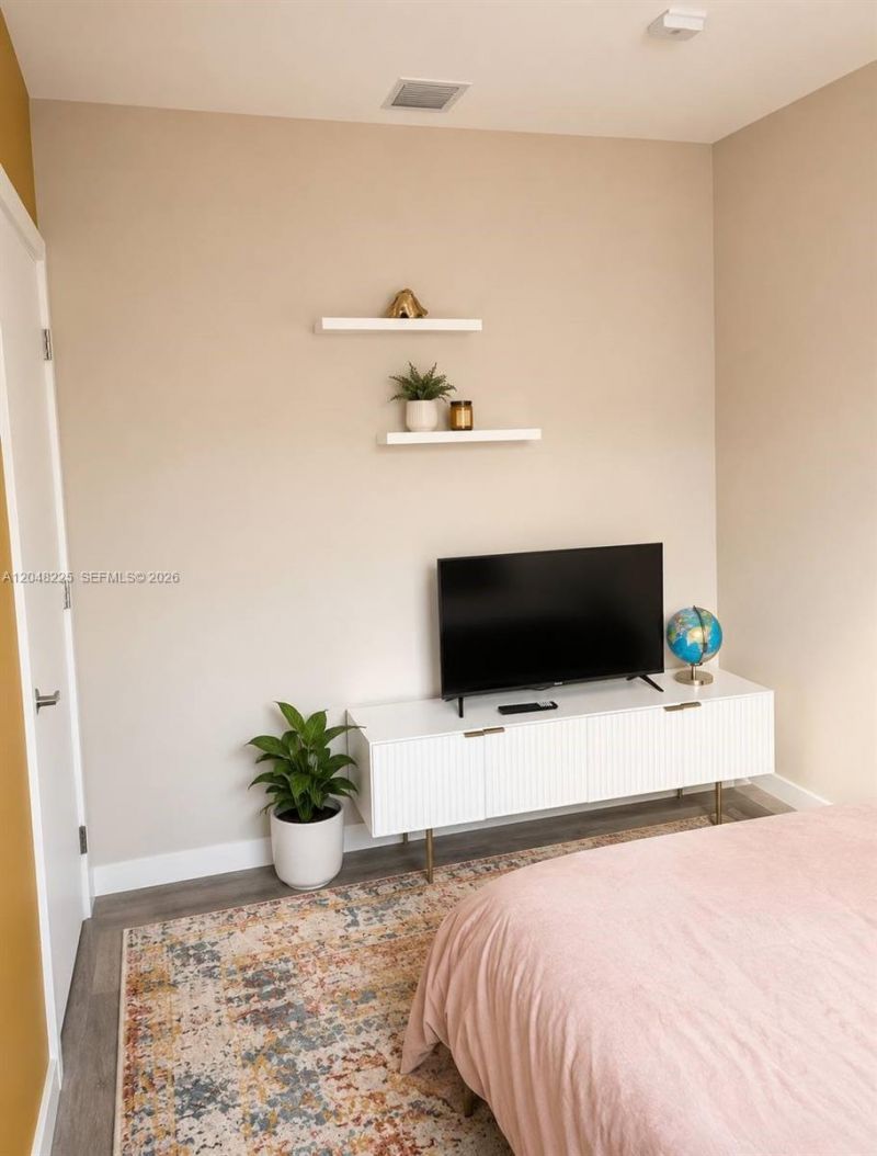 810 7th St , Unit 205, Miami Beach, FL 33139 Photo