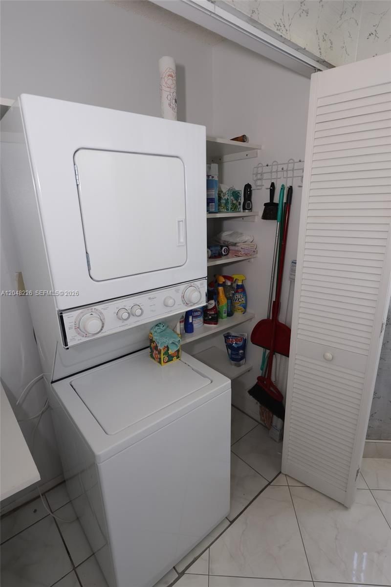 1831 Sabal Palm Dr, Unit 208, Davie, FL 33324 Photo