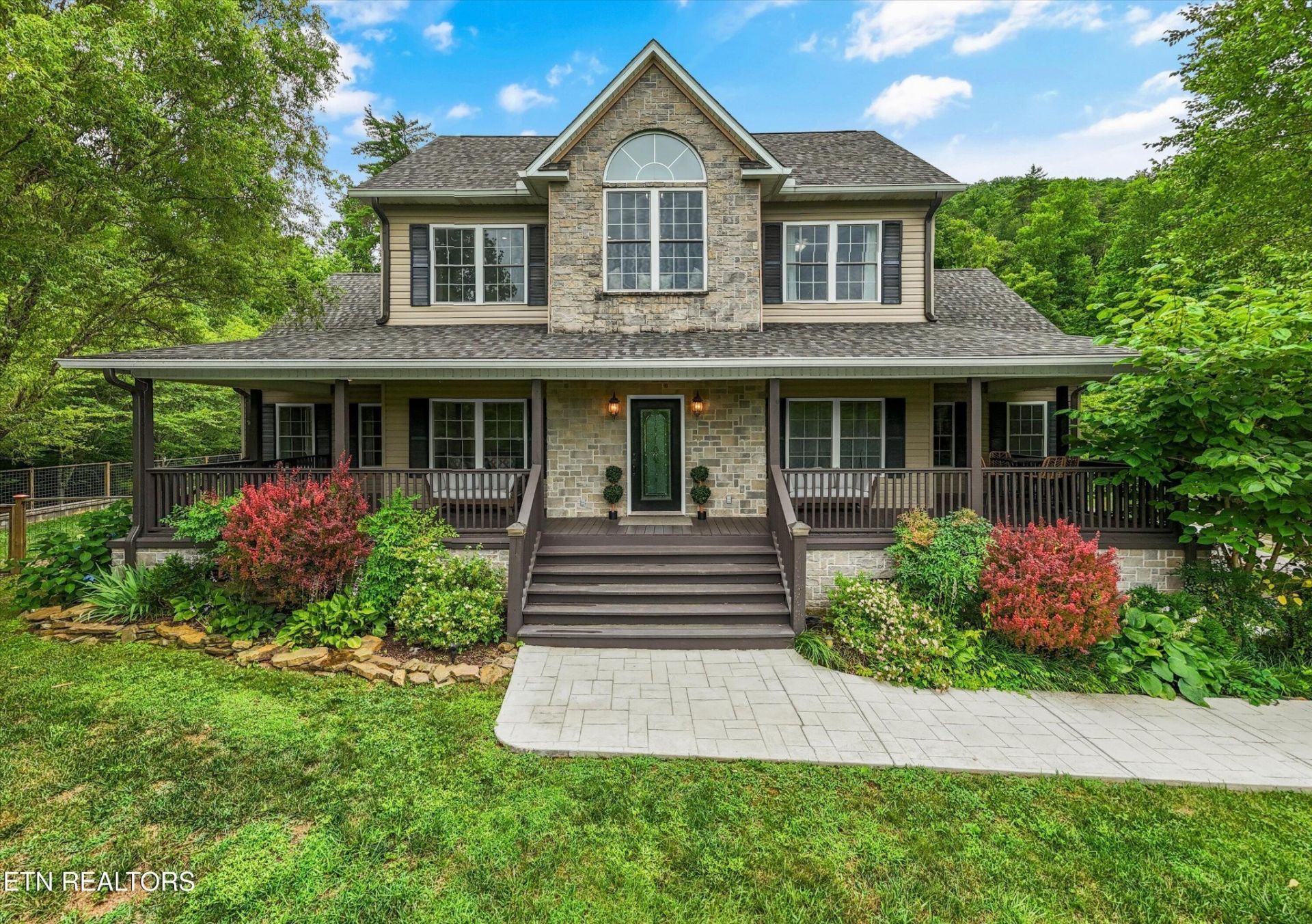 130 Old Walls Hollow Rd , Harriman, TN 37748 Main Photo