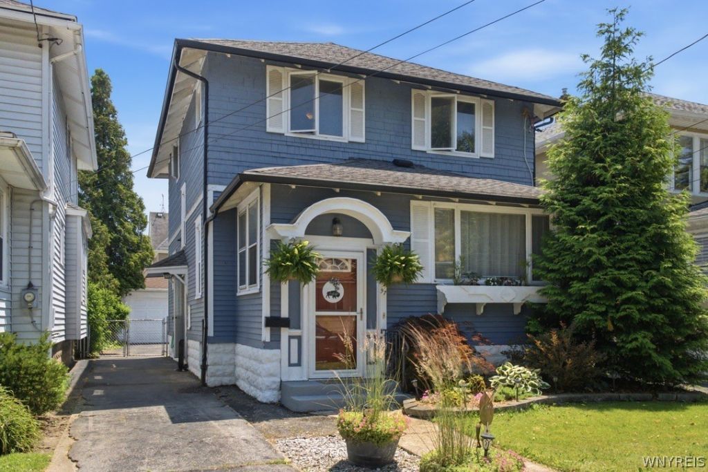 97 Edgewood Avenue, Buffalo, NY 14220 Main Photo