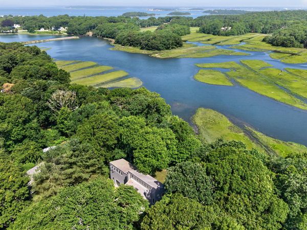14 Ellen Lane , Pocasset, MA 02559