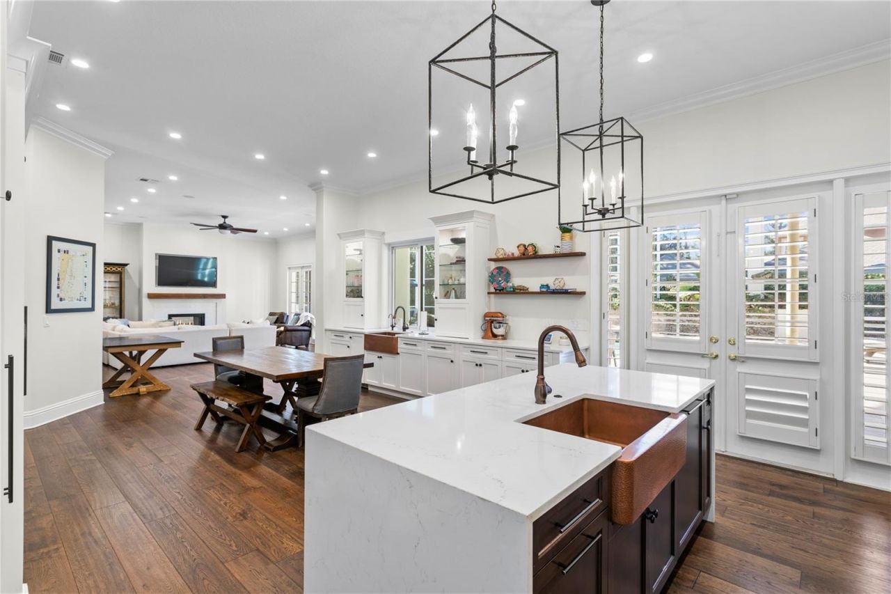 17027 Candeleda De Avila, Tampa, FL 33613 Photo