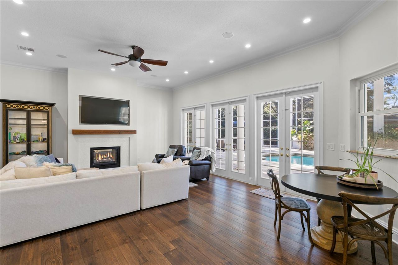 17027 Candeleda De Avila, Tampa, FL 33613 Photo