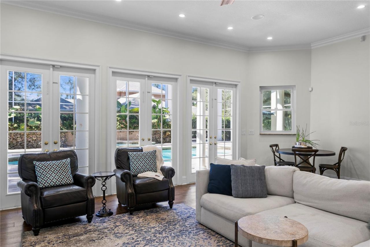 17027 Candeleda De Avila, Tampa, FL 33613 Photo