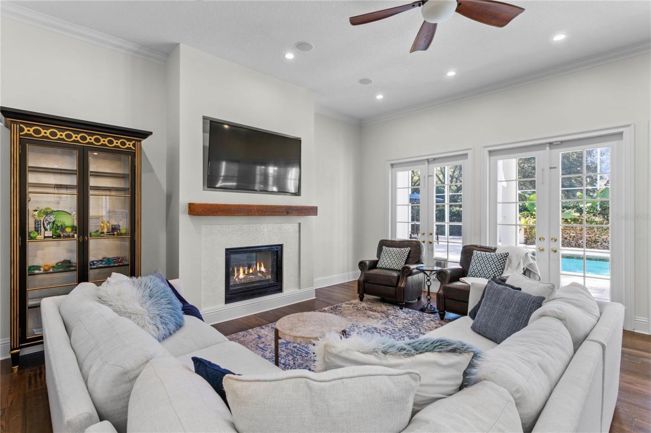 17027 Candeleda De Avila, Tampa, FL 33613 Photo